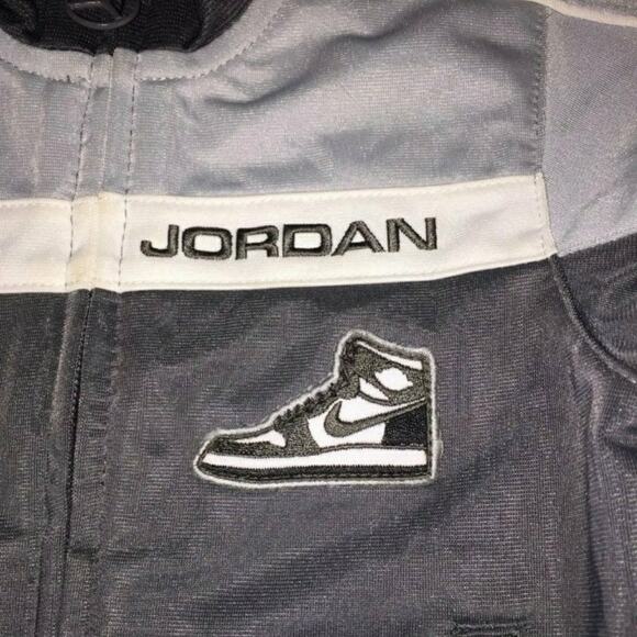 Nike Air Jordan Boy's 12M Track Jacket - Picture 2 of 4